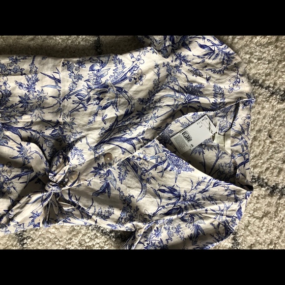 Women’s tops bundle - Picture 5 of 6